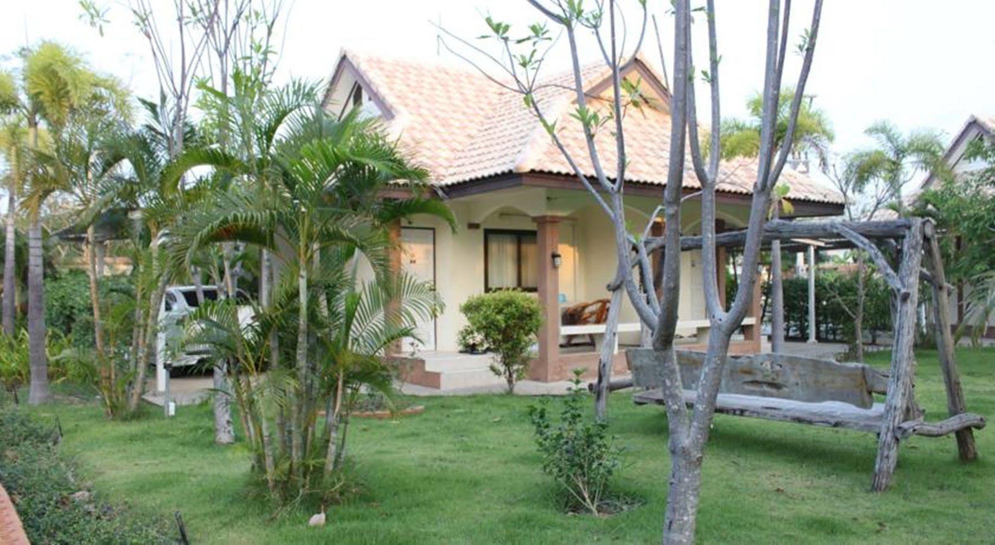 Saraburi Garden Resort Eksteriør billede