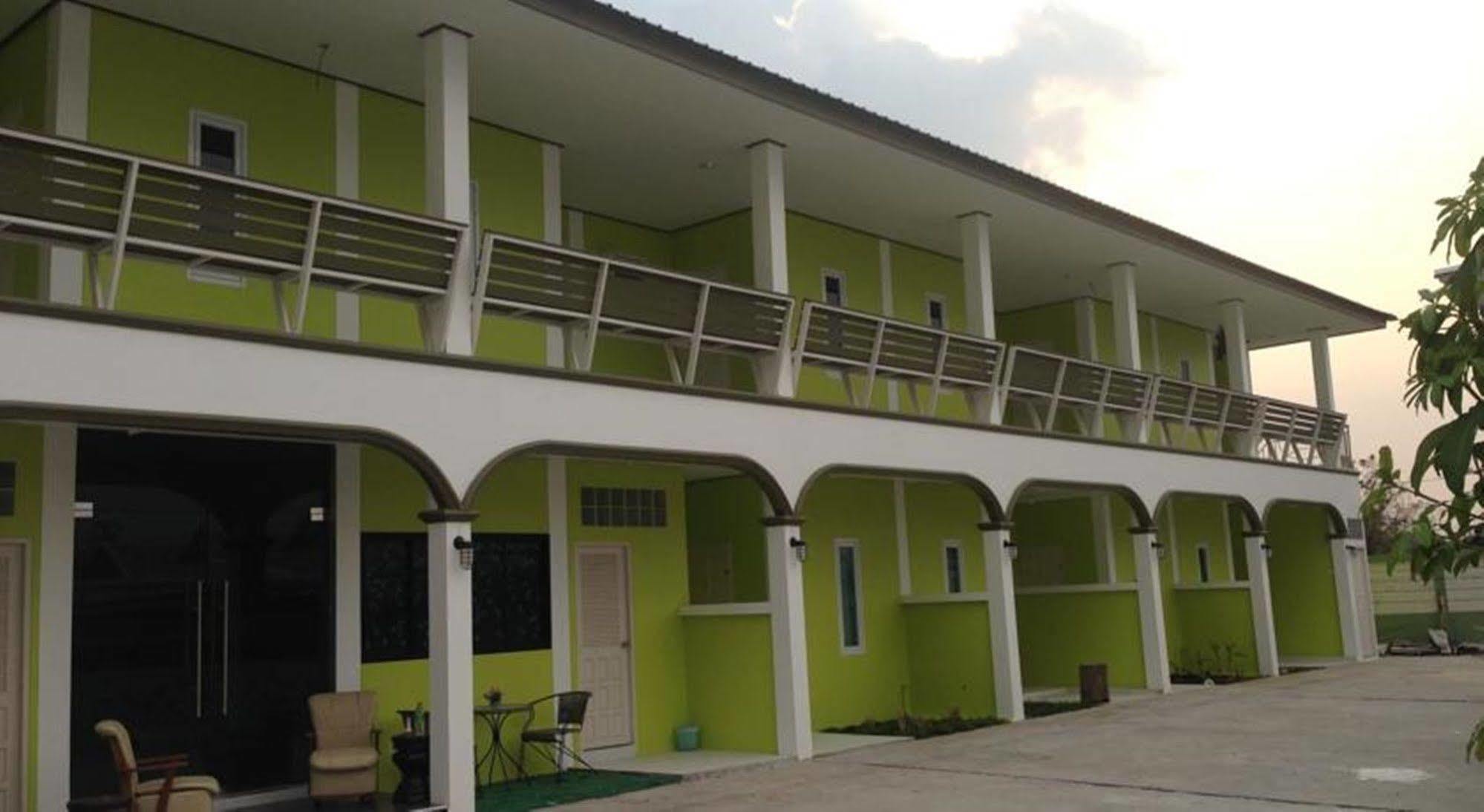 Saraburi Garden Resort Eksteriør billede