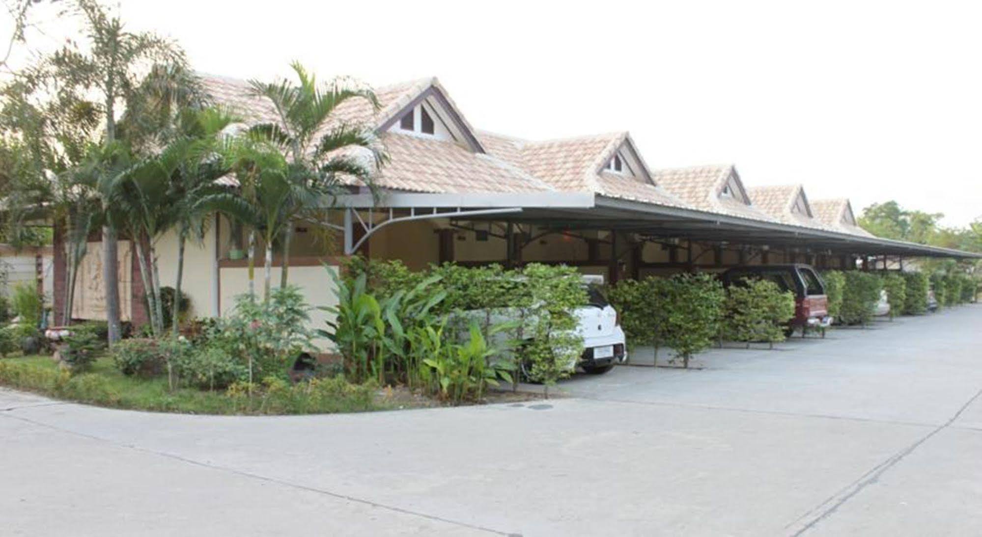 Saraburi Garden Resort Eksteriør billede