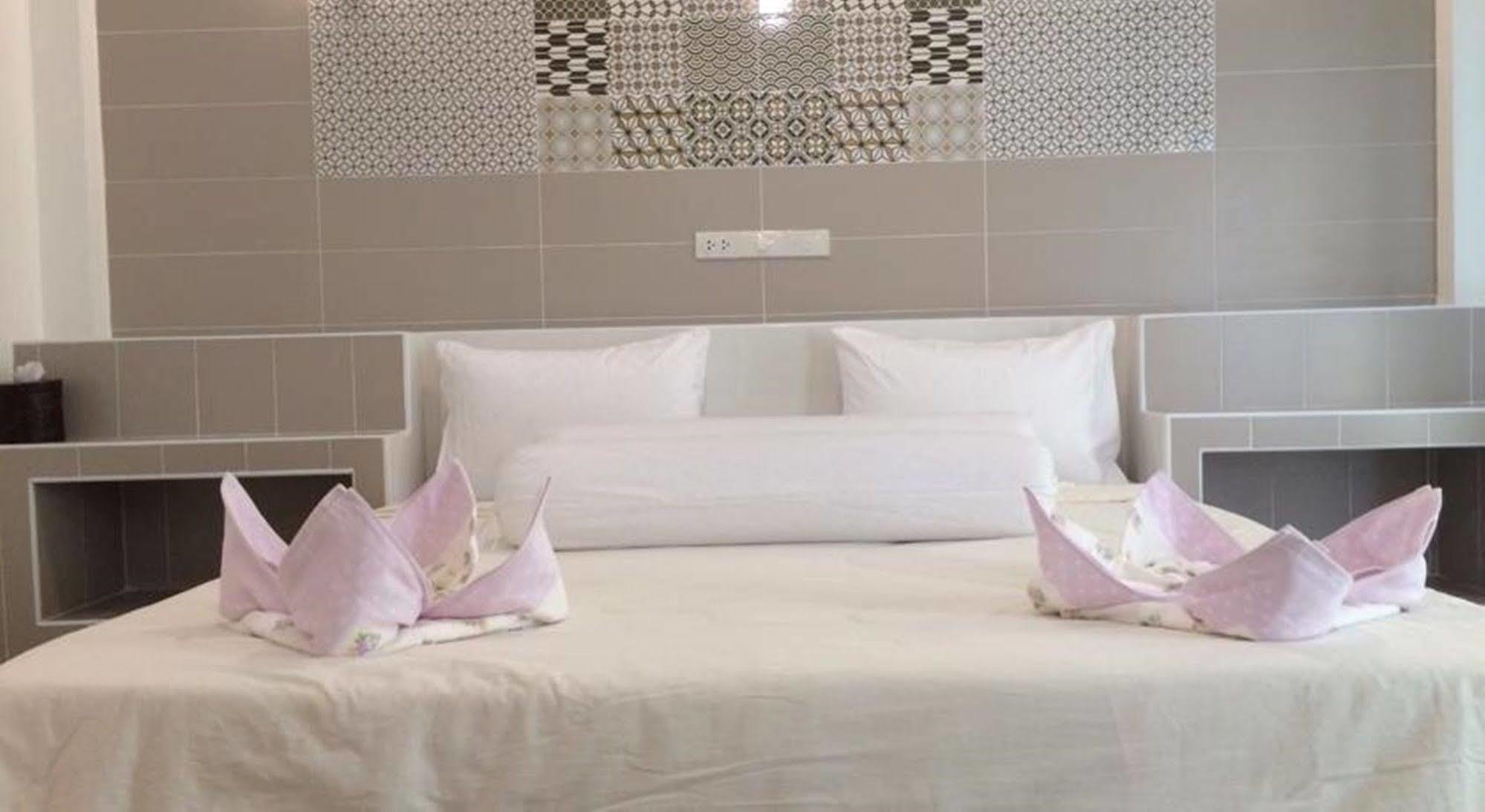 Saraburi Garden Resort Eksteriør billede