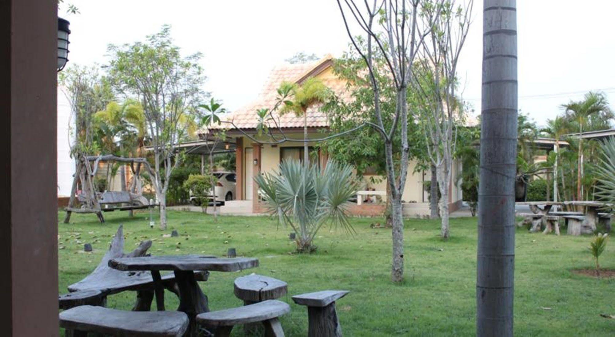 Saraburi Garden Resort Eksteriør billede