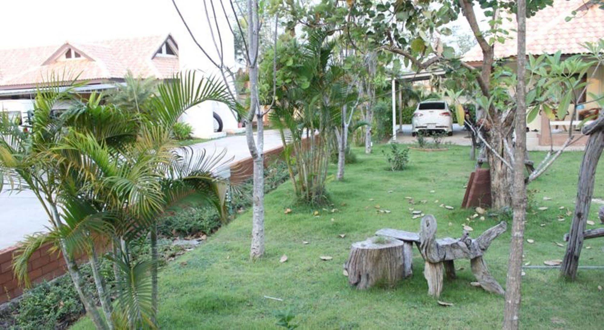 Saraburi Garden Resort Eksteriør billede
